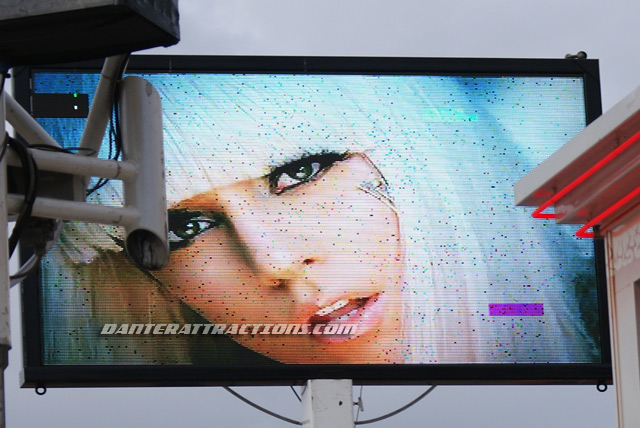 Image of the led screens on Abie Danter's Air